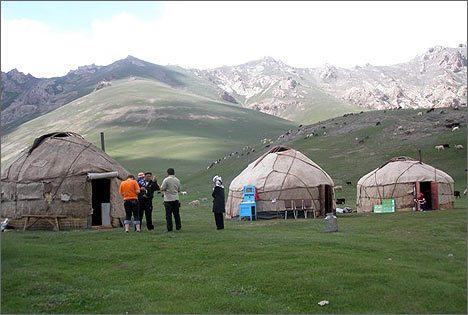 Юрточный лагерь Osh Travel