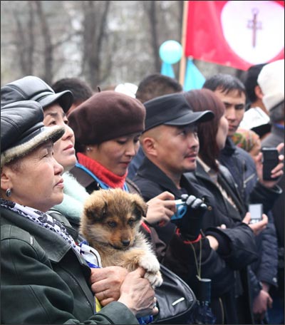 Бишкек. Митинг 27 марта 2009 г.