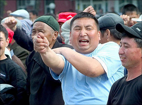 Митинги в Бишкеке в 2006 году. Фото © Герман Ломков