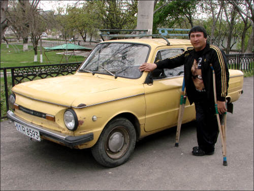 Нишонбой Мадаткулов уже 26 лет ездит на советском бесплатном автомобиле