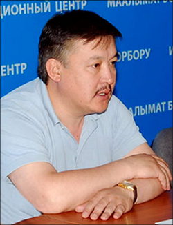 Ахматбек Келдибеков