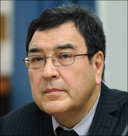 Шамиль Атаханов