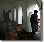 Мусульмане юга Кыргызстана требуют отставки верховного муфтия