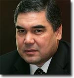 Туркменистан: А кораблик – из газеты вчерашней
