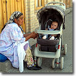 Узбекистан: В Самаркандской области по долгам за коммунальные услуги расплачиваются... новорожденные