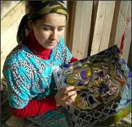Таджикистан: Мужская работа для хрупких женщин
