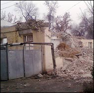 Узбекистан: Из-за капитальной реконструкции центра Ташкента тысячи людей переселены на окраины города