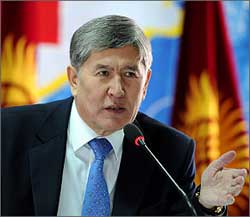 Алмазбек Атамбаев: «Я сказал москвичам: «Эй, не приставайте к нашим кыргызам! Раскройте глаза!»