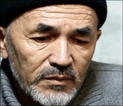 Кыргызстан: Адвокаты Азимжана Аскарова добиваются пересмотра дела
