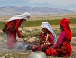 Памирские киргизы: Кухня скудна, матери печальны, младенцы не выживают (часть IV)
