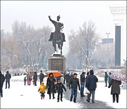 Галерея.Ферганы.Ру: Ташкент, «сквер», 1 января 2013 года