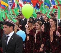Родина слышит, родина знает… Туркменским студентам напомнили о моральном облике 