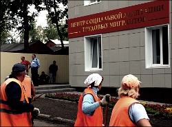 Россия: В Тамбове открылся центр адаптации мигрантов, прежде всего, рабочих из Узбекистана