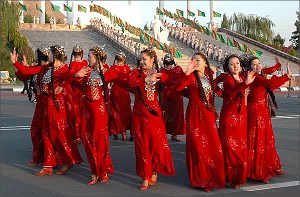 Очень культурный Туркменистан. Ни новых имен, ни старых фильмов