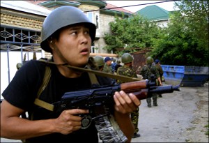 Кыргызстан: В узбекском квартале Оша прошли военные учения; жителей «забыли» предупредить