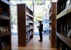 Что читают в Узбекистане, или Если открываются книжные магазины, значит, это кому-то нужно?