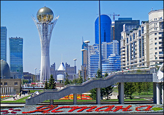 Аттракцион неслыханной щедрости. Что дарят Астане на день рождения нищие регионы Казахстана