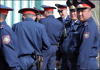Мат и междометия. Почему после убийства Дениса Тена полиция Казахстана начала гоняться за велосипедами