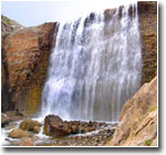 Шаршара - водопад в степи. Средневековая рукотворная плотина сохранилась до наших дней в  Джизакской области Узбекистана