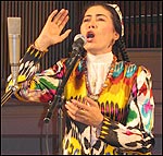 Знаменитая узбекская певица Мунаджат Юлчиева дала интервью Фергане.Ру